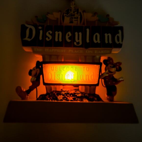 Disney Parks Welcome to Disneyland Sign Magic Light-Up Sketchbook Ornament NWT - Picture 5 of 8